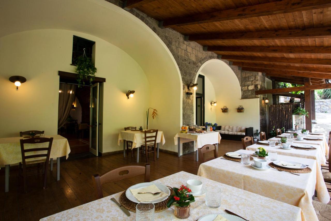 Agriturismo Il Convento マッサ・ルブレンセ エクステリア 写真