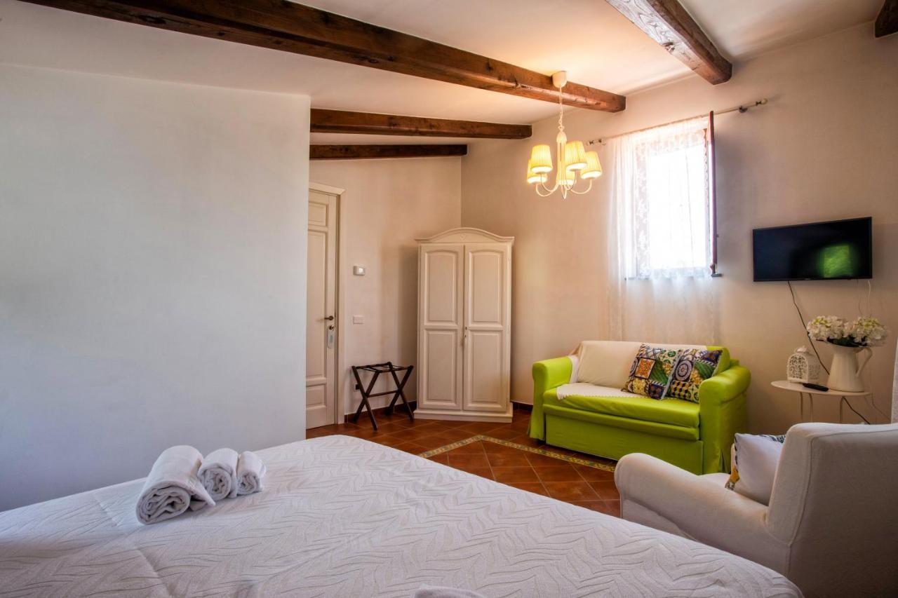Agriturismo Il Convento マッサ・ルブレンセ エクステリア 写真